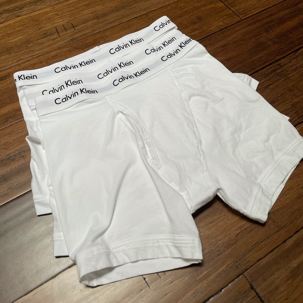 New never worn Calvin Klein’s